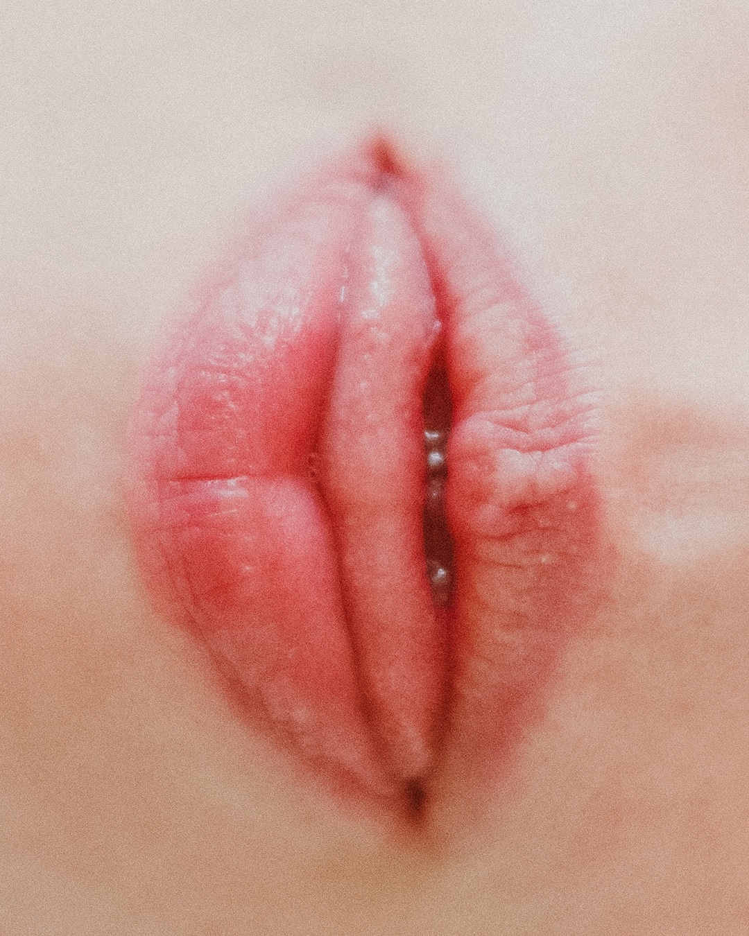 clitoris lips
